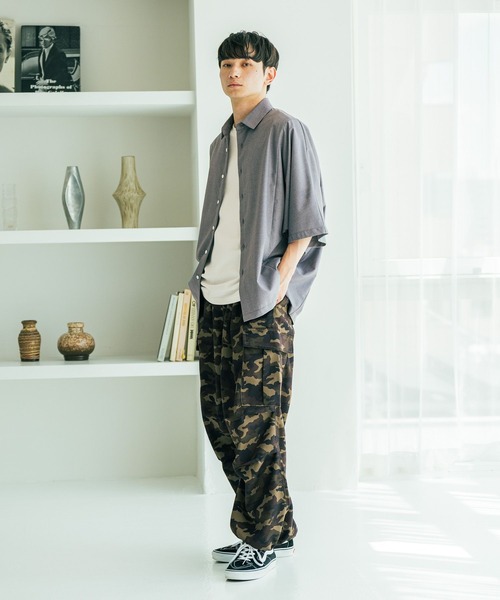 LAKOLE（ラコレ）の「迷彩カーゴパンツ / 587167（その他パンツ・メンズ・カーキ・LARGE/X-LARGE/MEDIUM）」の5枚目の写真