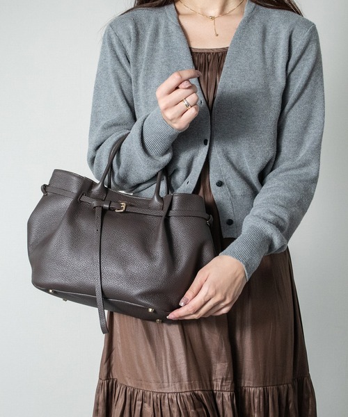 CHRISTIAN VILLA(クリスチャンヴィラ)の「【CHRISTIAN VILLA】シュリンクレザーハンドバッグ(Q56367)(ハンドバッグ・レディース・ダークブラウン/ブラック・ALL)」の2枚目の写真