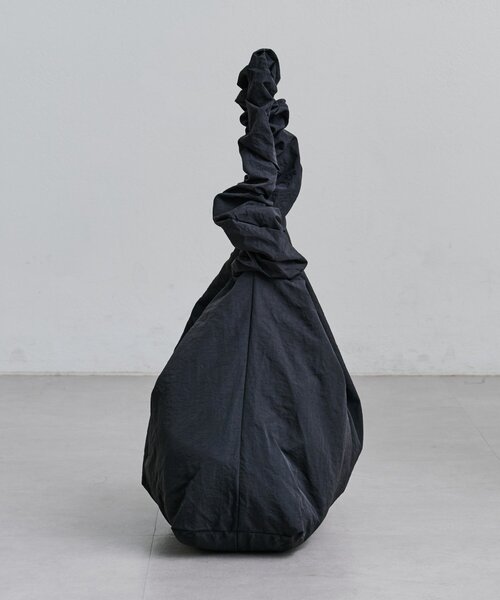 Kastane（カスタネ）の「【A4サイズ】BシャーリングナイロンBAG（ショルダーバッグ・レディース・アイボリー/ブラック/サックスブルー・FREE）」の7枚目の写真