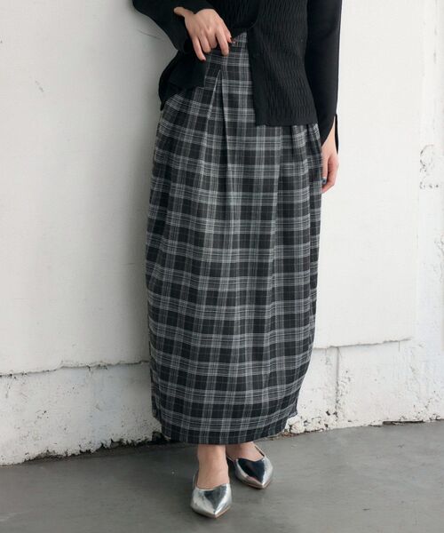 kivi（キヴィ）の「チェックコクーンSK（スカート・レディース・ブラウン系その他2/ブラック系その他2・LARGE/MEDIUM）」の2枚目の写真