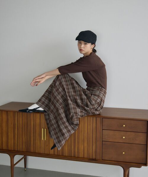 kivi（キヴィ）の「チェックコクーンSK（スカート・レディース・ブラウン系その他2/ブラック系その他2・LARGE/MEDIUM）」の3枚目の写真