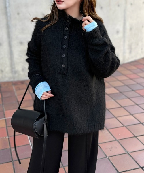 LAULEN（ローレン）の「half button shaggy high neck knit /ハーフボタンシャギーハイネックニット（Tシャツ/カットソー・レディース・チャコールグレー/アイボリー/ブラック・FREE）」の3枚目の写真