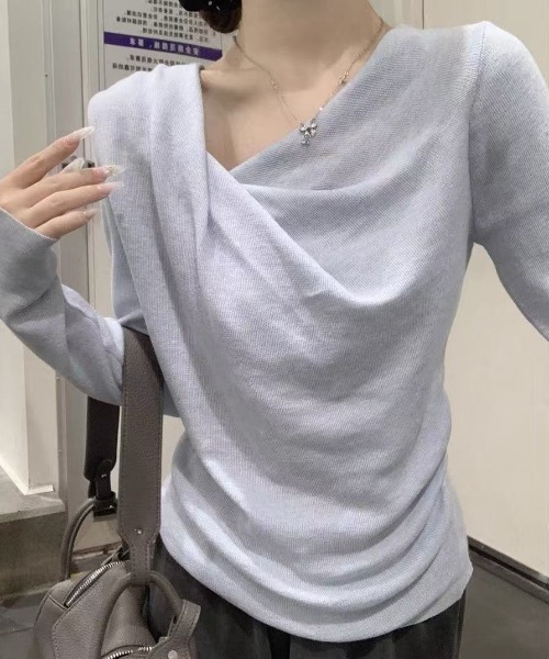 GEMEDA(ジェメダ)の「ドレープネックアシンメトリーニットトップス(ニット/セーター・レディース・ライトブルー/ダークグレー/ベージュ/ピンク・M)」の9枚目の写真