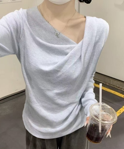 GEMEDA(ジェメダ)の「ドレープネックアシンメトリーニットトップス(ニット/セーター・レディース・ライトブルー/ダークグレー/ベージュ/ピンク・M)」の10枚目の写真