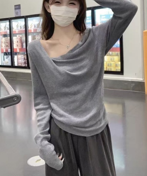 GEMEDA(ジェメダ)の「ドレープネックアシンメトリーニットトップス(ニット/セーター・レディース・ライトブルー/ダークグレー/ベージュ/ピンク・M)」の16枚目の写真