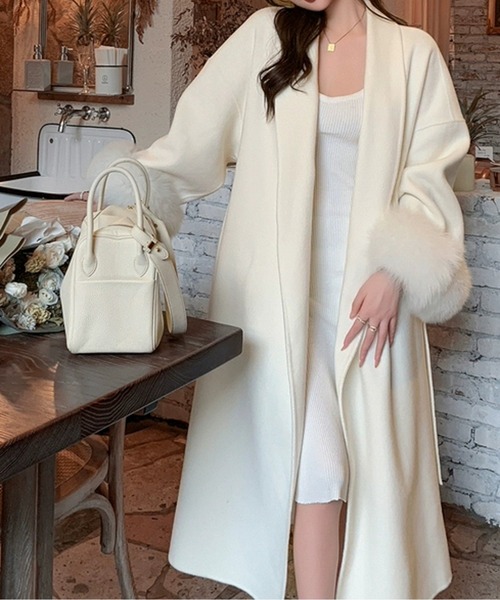 エコファーカフス付きウエストリボンロングコート（ノーカラーコート