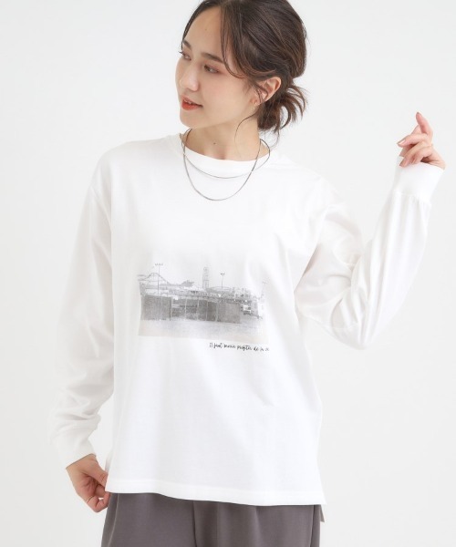 SHOO・LA・RUE（シューラルー）の「【S-LL/選べる7柄】グラフィックアソート ベーシックロンT【CIRCRIC】（Tシャツ/カットソー・レディース・ホワイト系5/ピンク系/ベージュ系その他4/ダークブラウン系5/ブラック系/ホワイト系7/オレンジ系その他5/グレー系その他3/チャコール/ホワイト系2/ホワイト系1/イエロー系その他7/ブルー系その他7/ベージュ系その他5・03/04/02/01）」の3枚目の写真