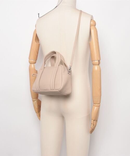 Beau're(ヴュレ)の「【BEAURE/ビュレ】Soft Leather ボストン(ボストンバッグ・レディース・ブラウン/アイボリー/ブラック・FREE)」の12枚目の写真