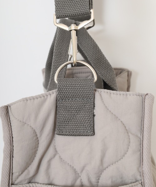 SCANDINAVIAN FOREST（スカンジナビアン・フォレスト）の「SCANDINAVIAN FOREST　ウェーブキルト2WAYトート（トートバッグ・レディース・グレー/グリーン系その他/ブラック・FREE）」の11枚目の写真