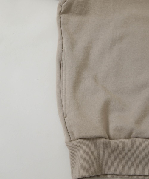 NANO universe（ナノユニバース）の「｢HOTEL PALACE｣ スキッパーロゴスウェット（スウェット・メンズ・ベージュ/ブラック・L/M）」の17枚目の写真