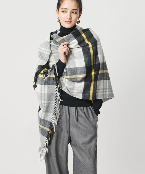 Johnstons of Elgin（ジョンストンズオブエルガン）の「＜Johnstons of Elgin＞カシミヤ チェック 70 ストール（ストール/ショール・レディース・ダークグレー/コバルトブルー/ライトグレー・FREE）」の5枚目の写真