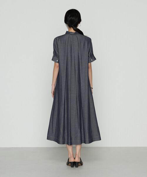 Gabardine K.T（ギャバジンケーティー）の「オトナシャンブレー 切替アシメワンピース（ワンピース・レディース・ブルー・7号/9号）」の4枚目の写真