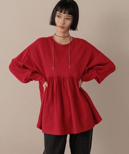 LOWRYS FARM（ローリーズファーム）の「ペプラムニットチュニックＬＳ　596325（ニット/セーター・レディース・ブラック/レッド/ブラウン・FREE）」の3枚目の写真