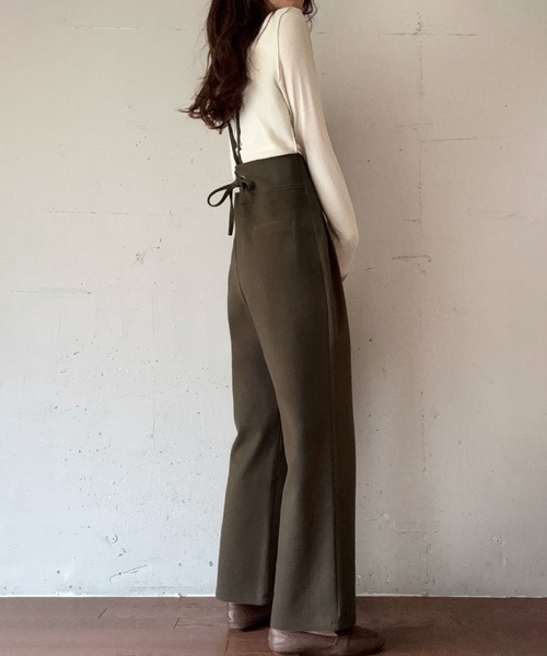 LAUIR（ラウアー）の「ハイウエストワイドサロペット[高身長サイズMT有り]（サロペット/オーバーオール・レディース・ブラック/チャコール/ブラウン・MT/LARGE/MEDIUM）」の15枚目の写真