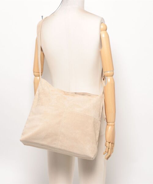gossara（ゴサラ）の「スエードショルダーBAG（ショルダーバッグ・レディース・アイボリー/ブラック/ダークブラウン・FREE）」の20枚目の写真