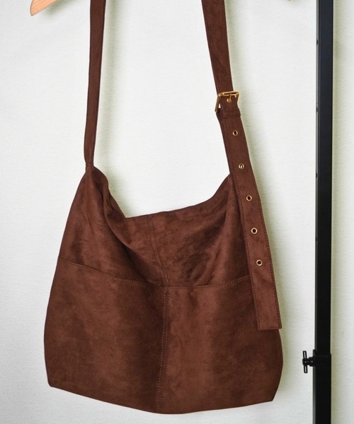 gossara（ゴサラ）の「スエードショルダーBAG（ショルダーバッグ・レディース・アイボリー/ブラック/ダークブラウン・FREE）」の10枚目の写真
