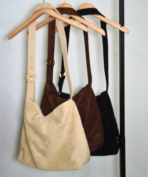 gossara（ゴサラ）の「スエードショルダーBAG（ショルダーバッグ・レディース・アイボリー/ブラック/ダークブラウン・FREE）」の13枚目の写真