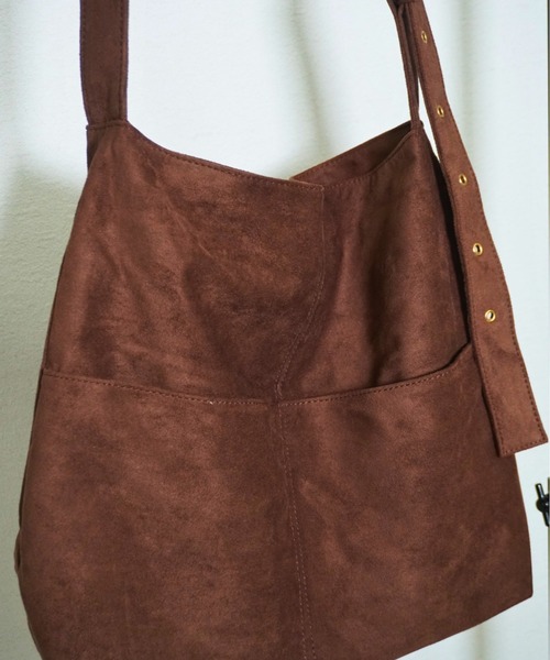 gossara（ゴサラ）の「スエードショルダーBAG（ショルダーバッグ・レディース・アイボリー/ブラック/ダークブラウン・FREE）」の16枚目の写真