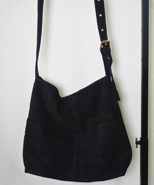 gossara（ゴサラ）の「スエードショルダーBAG（ショルダーバッグ・レディース・アイボリー/ブラック/ダークブラウン・FREE）」の11枚目の写真