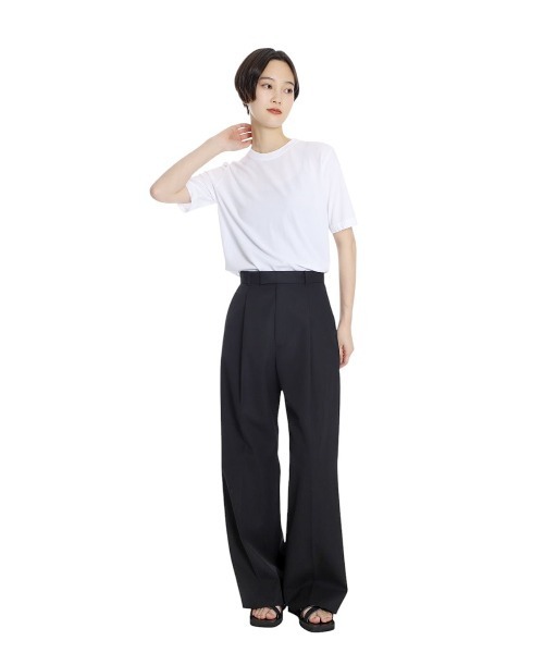 ATON（エイトン）の「ATON / エイトン：【レディース】FRESCA SINGLE JERSEY STANDARD T-SHIRT：KKAGGM0401[DEA]（Tシャツ/カットソー・レディース・ベージュ/ホワイト・01）」の9枚目の写真