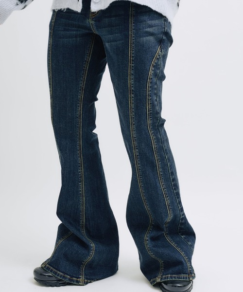 atmos pink(アトモスピンク)の「atmos pink Flare Denim Pants / アトモス ピンク フレア デニム パンツ(その他パンツ・レディース・ブルー/ブラウン・S/M)」の3枚目の写真