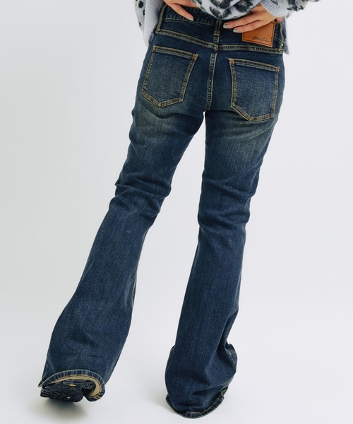 atmos pink(アトモスピンク)の「atmos pink Flare Denim Pants / アトモス ピンク フレア デニム パンツ(その他パンツ・レディース・ブルー/ブラウン・S/M)」の9枚目の写真