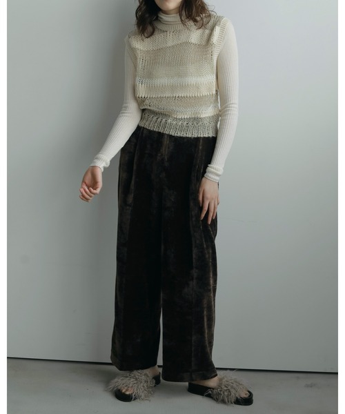 anuke（アンヌーク）の「Soft Rib Turtle（ニット/セーター・レディース・アイボリー/ブラック/チャコールグレー/ブラウン・FREE）」の13枚目の写真