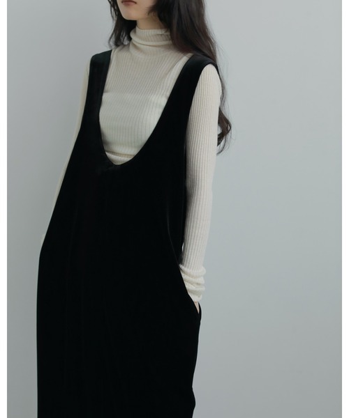 anuke（アンヌーク）の「Soft Rib Turtle（ニット/セーター・レディース・アイボリー/ブラック/チャコールグレー/ブラウン・FREE）」の17枚目の写真