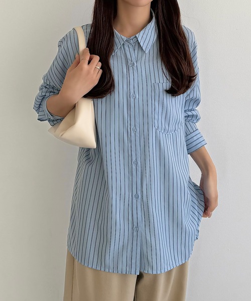 callautia(カラウティア)の「バックスリットオーバーサイズストライプシャツ(シャツ/ブラウス・レディース・ブルー/ベージュ/ピンク・SMALL/MEDIUM/LARGE)」の5枚目の写真
