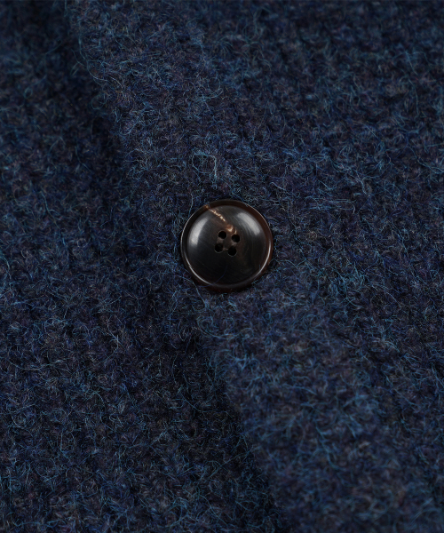 FRIZMWORKS(フリズムワークス)の「BRUSHED WOOL ROUND CARDIGAN _ INDIGO(カーディガン/ボレロ・メンズ・その他・X-LARGE/SMALL/MEDIUM/LARGE)」の4枚目の写真