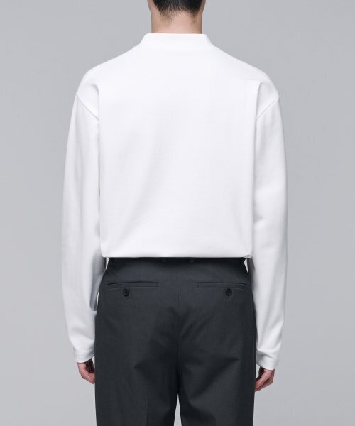 MUSINSA STANDARD（ムシンサスタンダード）の「ポンテモックネック長袖Tシャツ[ホワイト]（Tシャツ/カットソー・メンズ・その他・SMALL/MEDIUM/LARGE/X-LARGE/XX-LARGE/XXX-LARGE）」の4枚目の写真