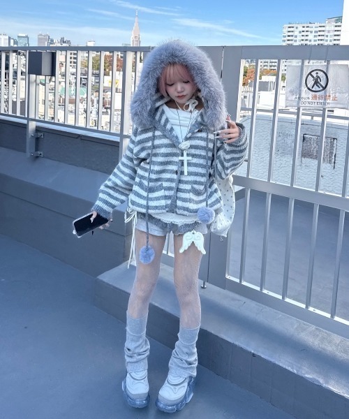 Never mind the XU / Chikashitsu+（ネバーマインド ザ エックスユー / チカシツプラス）の「【nmtc+】dot angel wing knapsack / 【エムティーシープラス】ドットエンジェルウィングナップサック（バックパック/リュック・レディース・ブラック/グレー/ホワイト・ONE SIZE）」の7枚目の写真