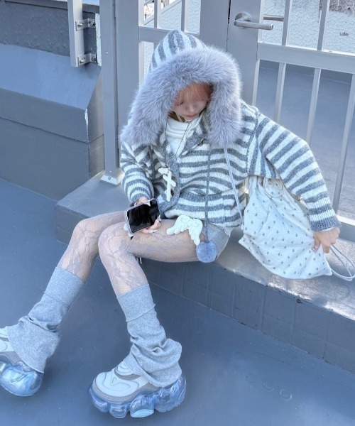 Never mind the XU / Chikashitsu+（ネバーマインド ザ エックスユー / チカシツプラス）の「【nmtc+】dot angel wing knapsack / 【エムティーシープラス】ドットエンジェルウィングナップサック（バックパック/リュック・レディース・ブラック/グレー/ホワイト・ONE SIZE）」の4枚目の写真