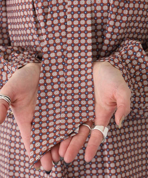 A.N.L（エーエヌエル　レーベル）の「A.N.L 幾何柄ボウタイブラウス（シャツ/ブラウス・レディース・レンガ/アイボリー・38）」の10枚目の写真