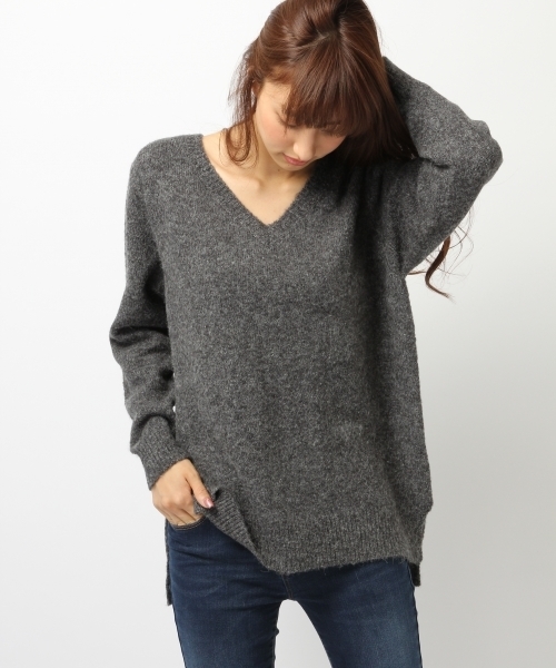 Heather（ヘザー）の「ブークレボーイフレンドニット　705649（ニット/セーター・レディース・チャコールグレー/アイボリー/グレー系その他/ライトピンク・FREE）」の3枚目の写真