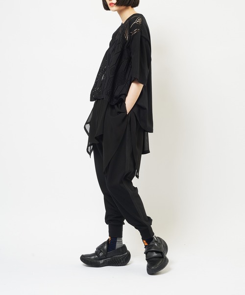 gomme(ゴム)の「ミックスフリルパンツ(スウェットパンツ・レディース・ブラック・MEDIUM)」の5枚目の写真