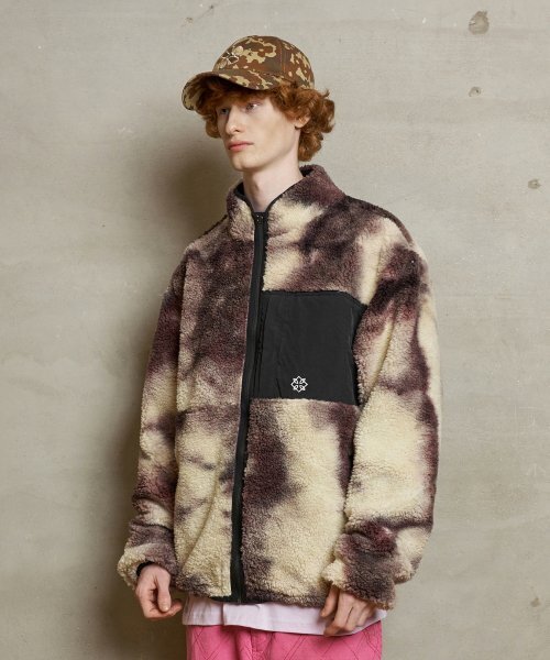 UNALLOYED(アナロイド)の「リバーシブルフリースジャケット / ブラック(その他アウター・メンズ・その他・LARGE/SMALL)」の4枚目の写真