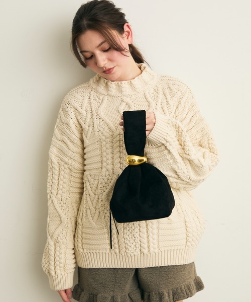 Lunea（ルネア）の「サイドジップスウェードミニバッグ（ハンドバッグ・レディース・ブラック/ベージュ/ボルドー・FREE）」の6枚目の写真