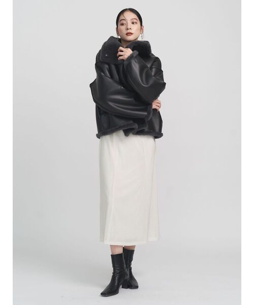 LAGUNAMOON(ラグナムーン)の「フェイクムートンスタンドカラーコート(ムートンコート・レディース・チャコールグレー/アイボリー/モカ・FREE)」の18枚目の写真