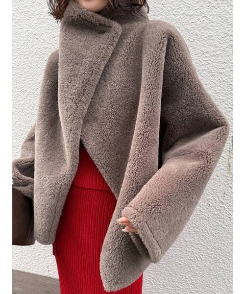 LAGUNAMOON(ラグナムーン)の「フェイクムートンスタンドカラーコート(ムートンコート・レディース・チャコールグレー/アイボリー/モカ・FREE)」の19枚目の写真