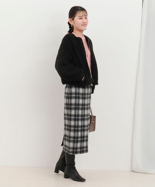 MICO COULIER（ミコクリエ）の「タフタ×ボアリバーシブルブルゾン（ブルゾン・レディース・オリーブ/ブラック/ベージュ・38）」の11枚目の写真