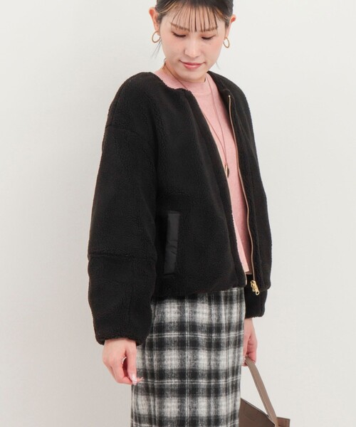 MICO COULIER（ミコクリエ）の「タフタ×ボアリバーシブルブルゾン（ブルゾン・レディース・オリーブ/ブラック/ベージュ・38）」の12枚目の写真