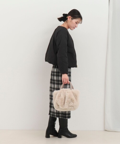 MICO COULIER（ミコクリエ）の「タフタ×ボアリバーシブルブルゾン（ブルゾン・レディース・オリーブ/ブラック/ベージュ・38）」の18枚目の写真