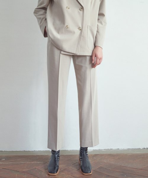 LAMINEZ(ラミネズ)の「20FW スマートセットアップスーツパンツ - ベージュ(スラックス・レディース・その他・SMALL)」の1枚目の写真
