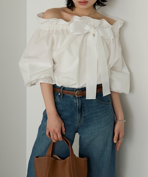 Cherir Mignon(シェリルミニョン)の「【Cherir Mignon】2wayオフショルビッグリボンフリルブラウス(シャツ/ブラウス・レディース・チャコールグレー/クリーム/ホワイト・FREE)」の9枚目の写真