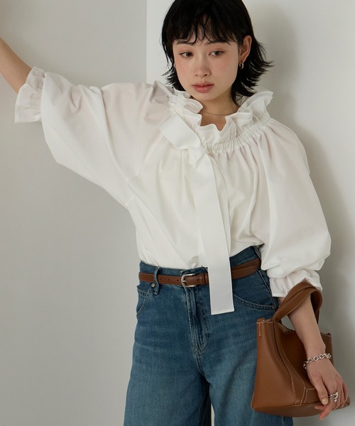 Cherir Mignon(シェリルミニョン)の「【Cherir Mignon】2wayオフショルビッグリボンフリルブラウス(シャツ/ブラウス・レディース・チャコールグレー/クリーム/ホワイト・FREE)」の11枚目の写真