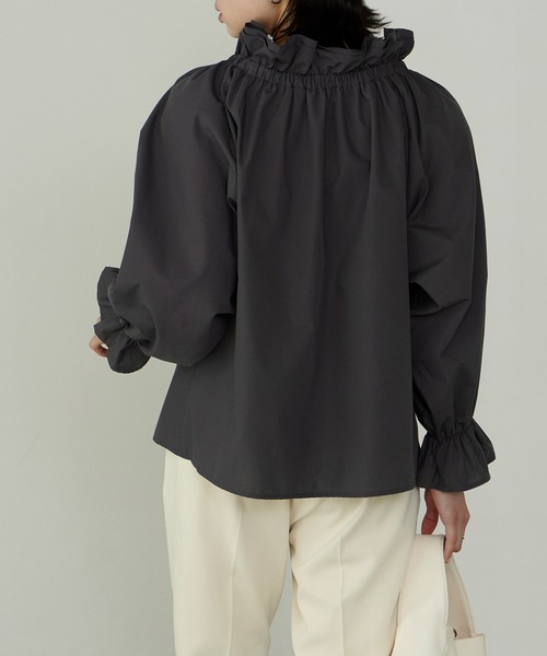 Cherir Mignon(シェリルミニョン)の「【Cherir Mignon】2wayオフショルビッグリボンフリルブラウス(シャツ/ブラウス・レディース・チャコールグレー/クリーム/ホワイト・FREE)」の20枚目の写真