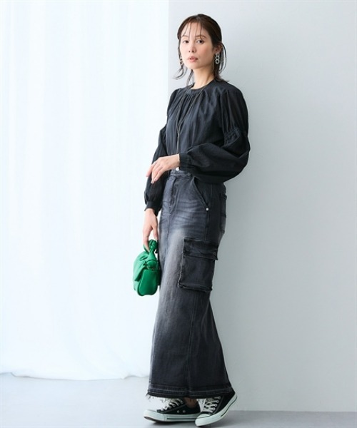 7days Life Styling(セブンデイズライフスタイリング)の「シアーストライプボリューム袖ブラウス(シャツ/ブラウス・レディース・オフホワイト/ブラック・S/3L/LL/L/M)」の4枚目の写真