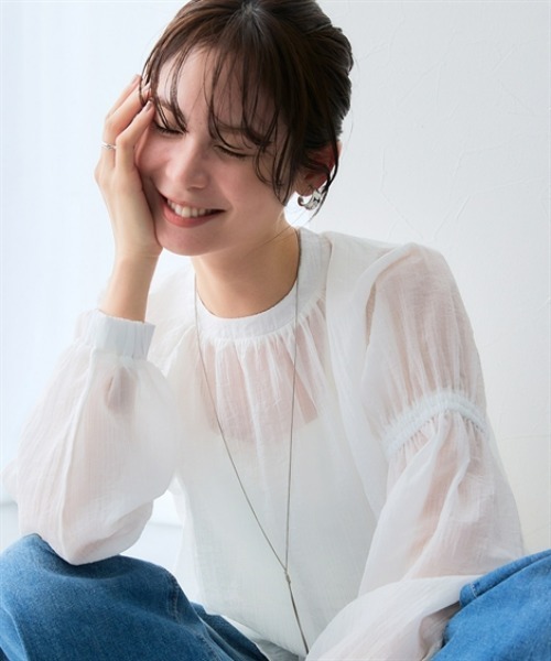 7days Life Styling(セブンデイズライフスタイリング)の「シアーストライプボリューム袖ブラウス(シャツ/ブラウス・レディース・オフホワイト/ブラック・S/3L/LL/L/M)」の11枚目の写真