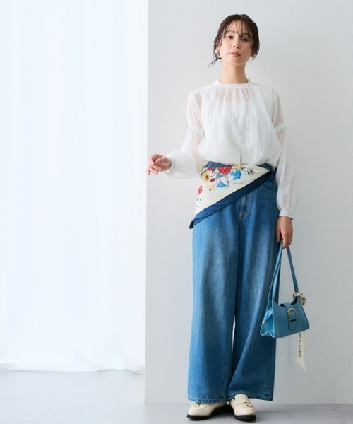 7days Life Styling(セブンデイズライフスタイリング)の「シアーストライプボリューム袖ブラウス(シャツ/ブラウス・レディース・オフホワイト/ブラック・S/3L/LL/L/M)」の13枚目の写真